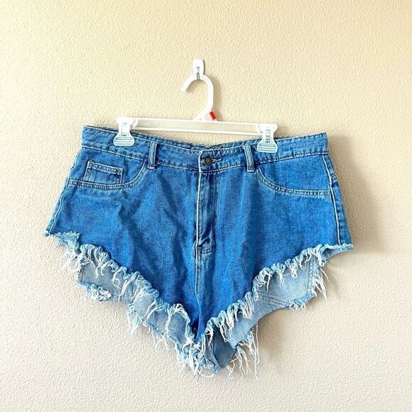 SHEIN Raw Distressed Hem Denim Booty Shorts - Picture 1 of 4